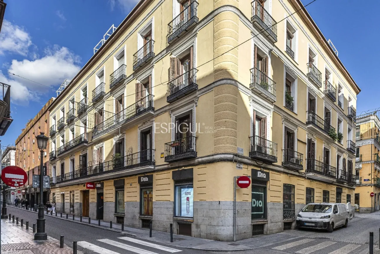 Duplex apartment with terrace on Calle Barquillo, Chueca-Justicia