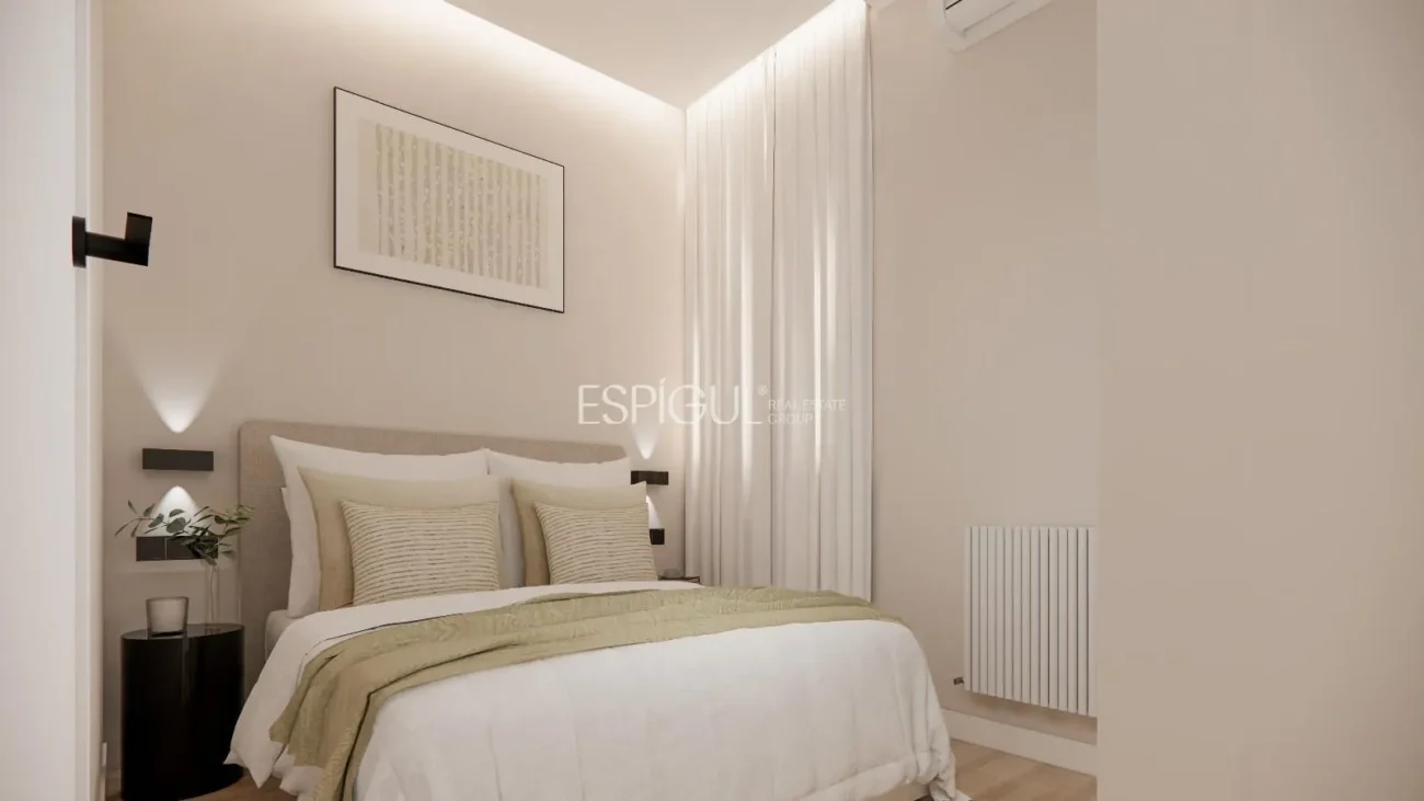 Apartment with terrace on Poeta Esteban Villegas street, Jeronimos