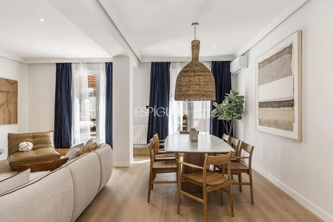 Apartment with terrace for sale in General Diaz Porlier, Lista