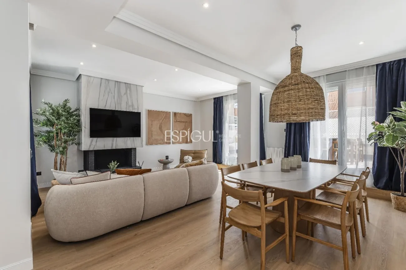 Apartment with terrace for sale in General Diaz Porlier, Lista