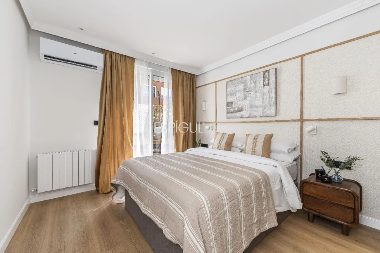 Apartment with terrace for sale in General Diaz Porlier, Lista