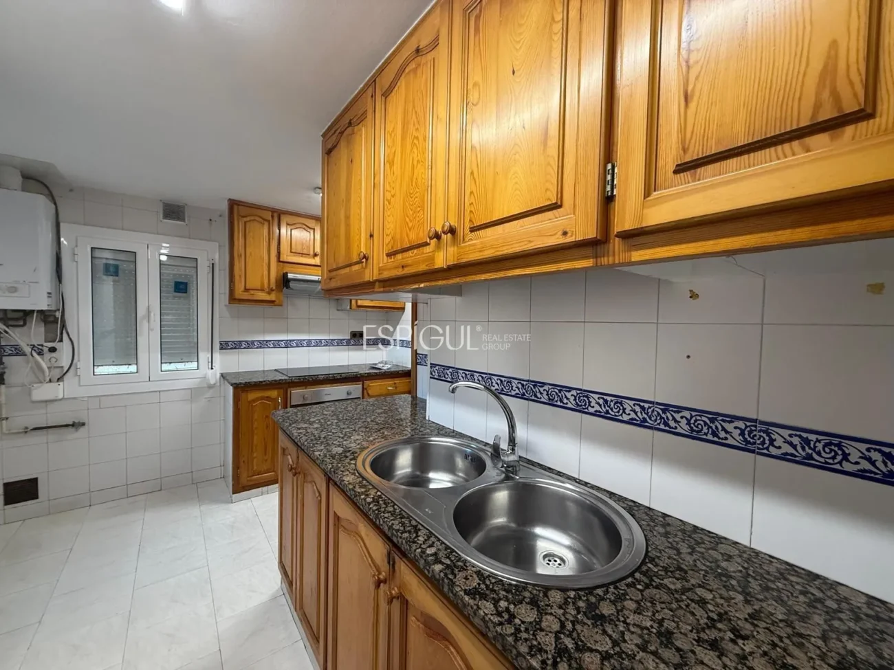 apartment for TEMPORARY rent three bedrooms Girona