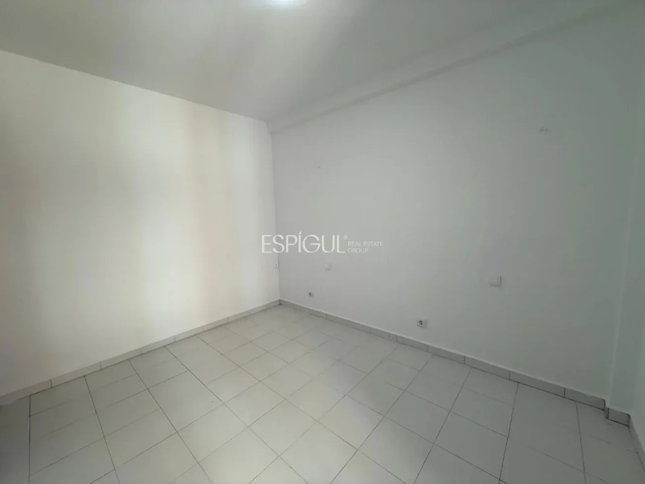 apartment for TEMPORARY rent three bedrooms Girona