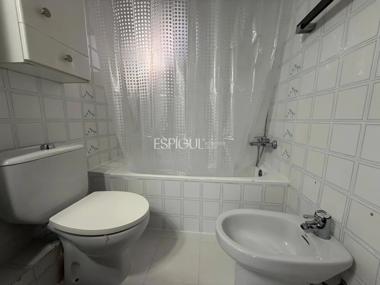 apartment for TEMPORARY rent three bedrooms Girona