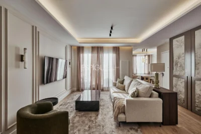 Piso exterior con terraza en Calle Leganitos, Palacio