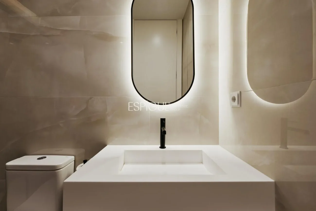 Exterior apartment on General Pardiñas street, Goya