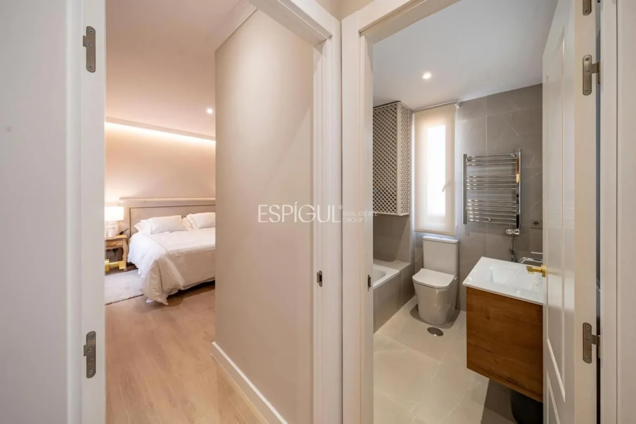 Exterior apartment on Goya Street, Salamanca District