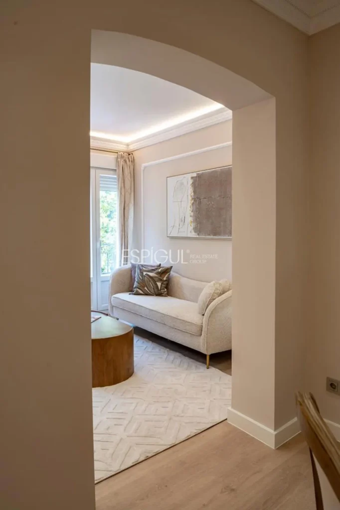 Exterior apartment on Goya Street, Salamanca District