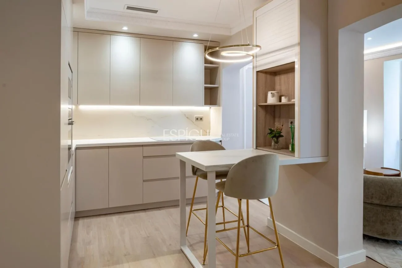 Exterior apartment on Goya Street, Salamanca District