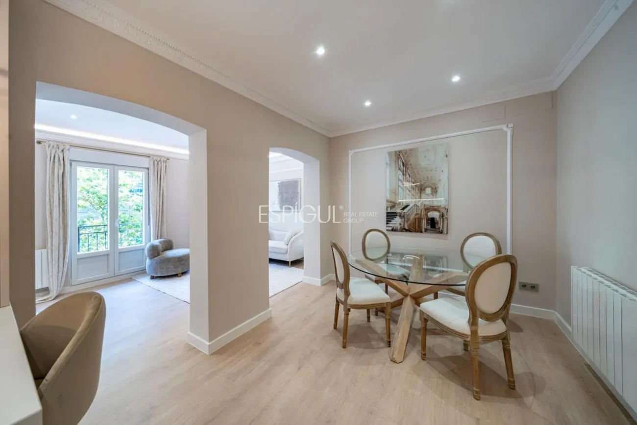 Exterior apartment on Goya Street, Salamanca District