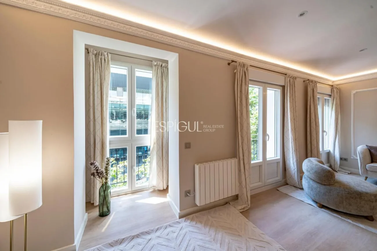 Exterior apartment on Goya Street, Salamanca District