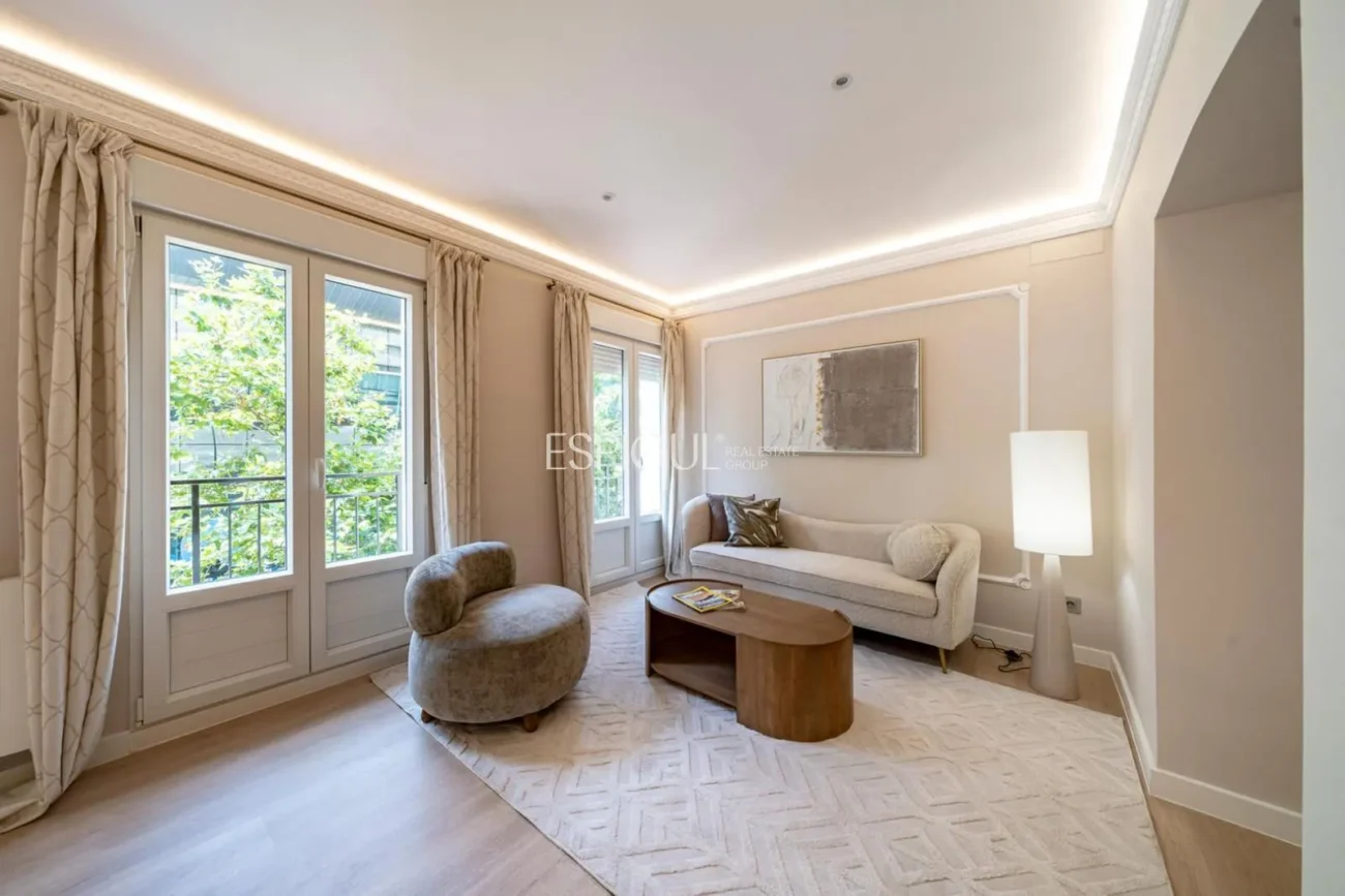 Exterior apartment on Goya Street, Salamanca District