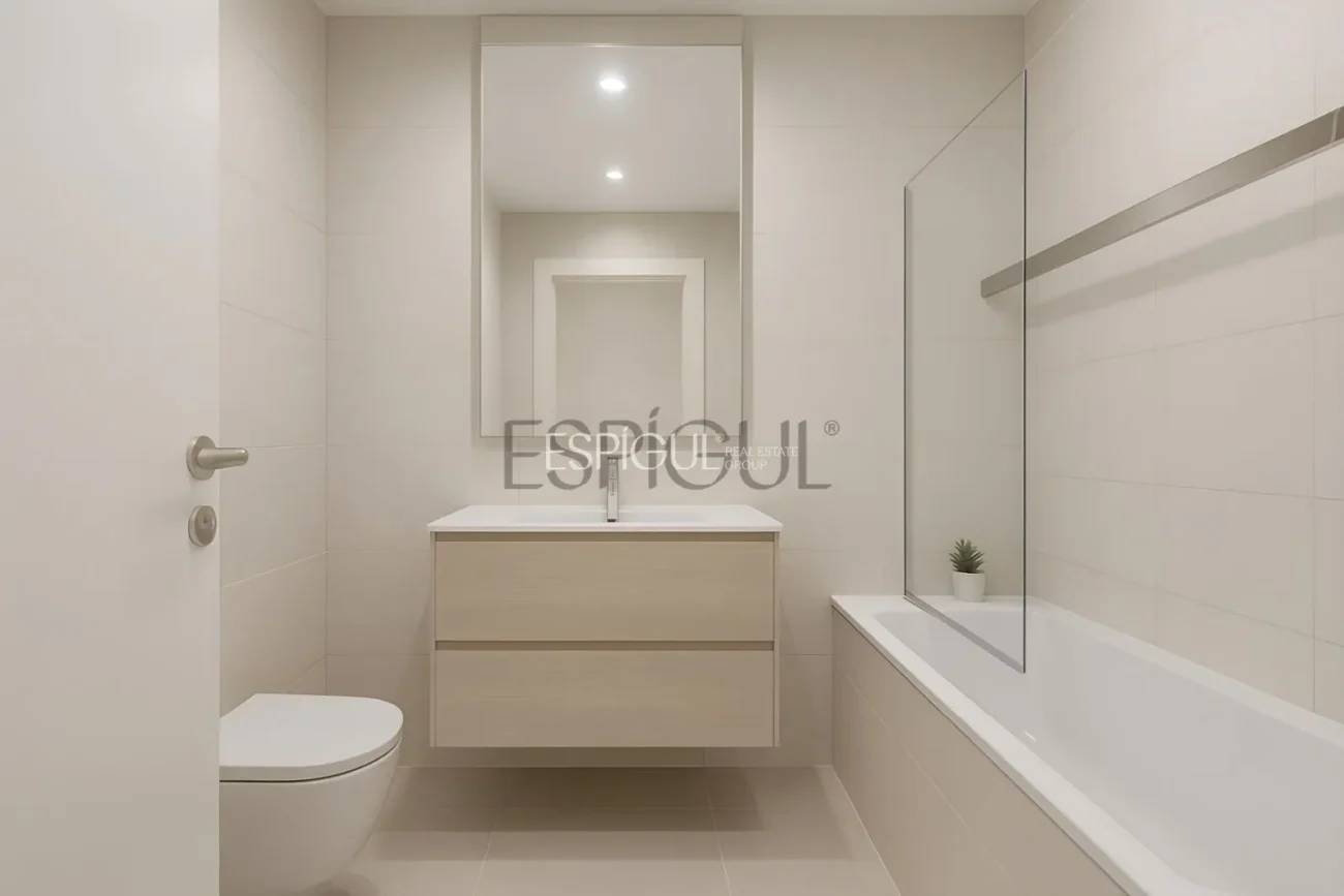 Renovated apartment on Paseo de la Castellana