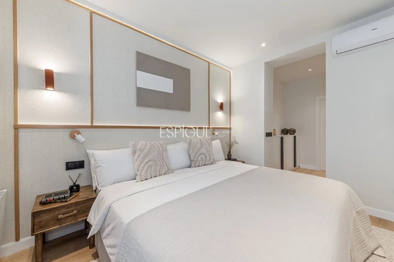 Renovated apartment for sale in Plaza Dos de Mayo, Malasaña