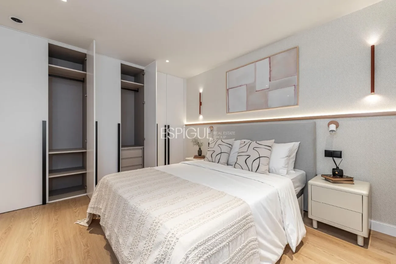 Renovated apartment for sale in Plaza Dos de Mayo, Malasaña