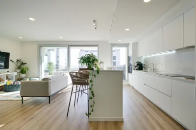 Прекрасная квартира в новостройке недалеко от моря в Эль-Масноу