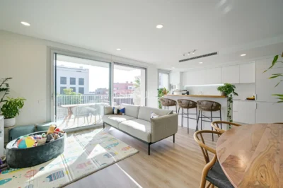 Прекрасная квартира в новостройке недалеко от моря в Эль-Масноу