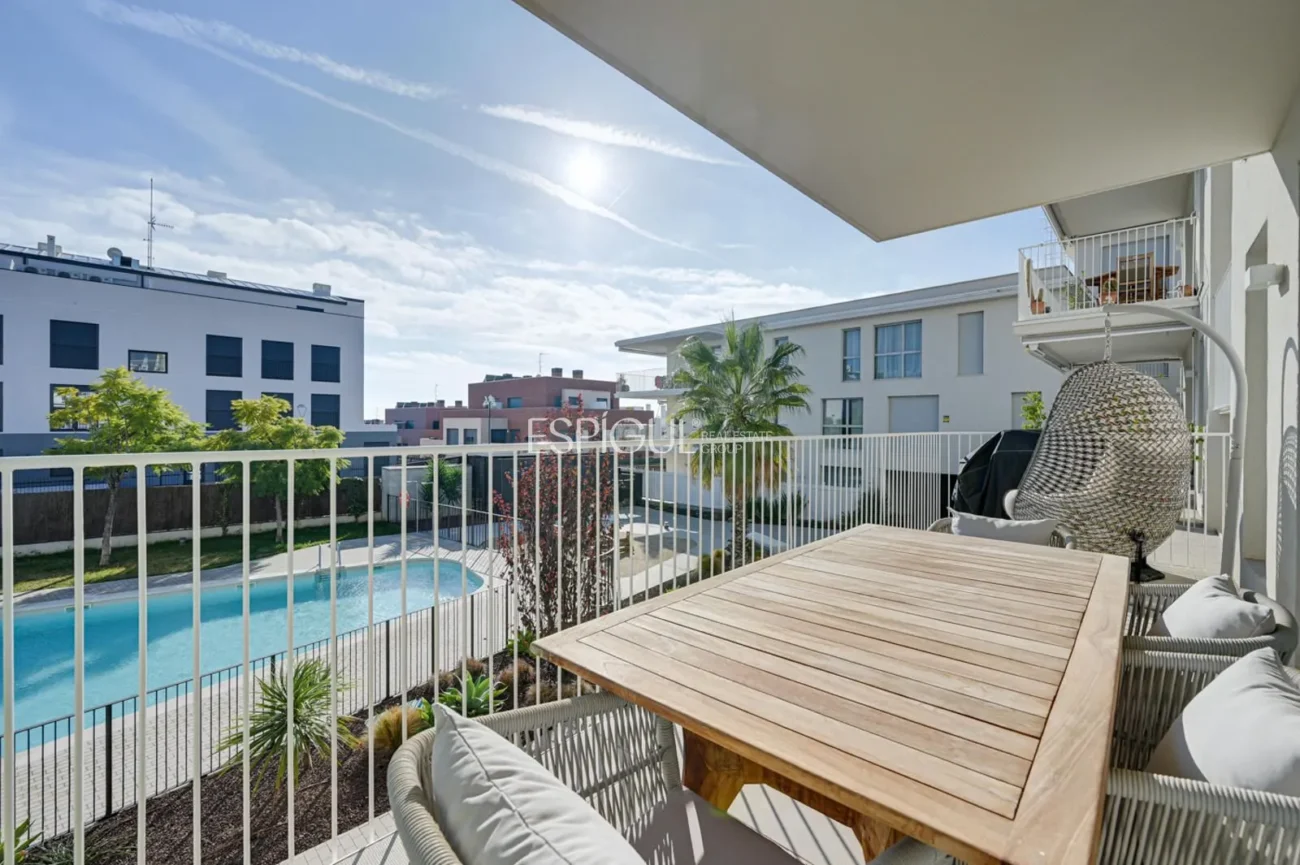 Прекрасная квартира в новостройке недалеко от моря в Эль-Масноу