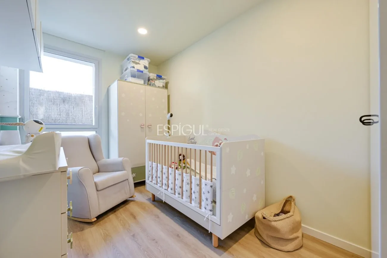 Прекрасная квартира в новостройке недалеко от моря в Эль-Масноу