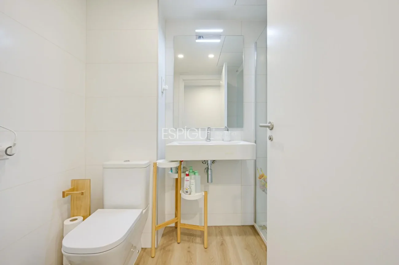 Прекрасная квартира в новостройке недалеко от моря в Эль-Масноу