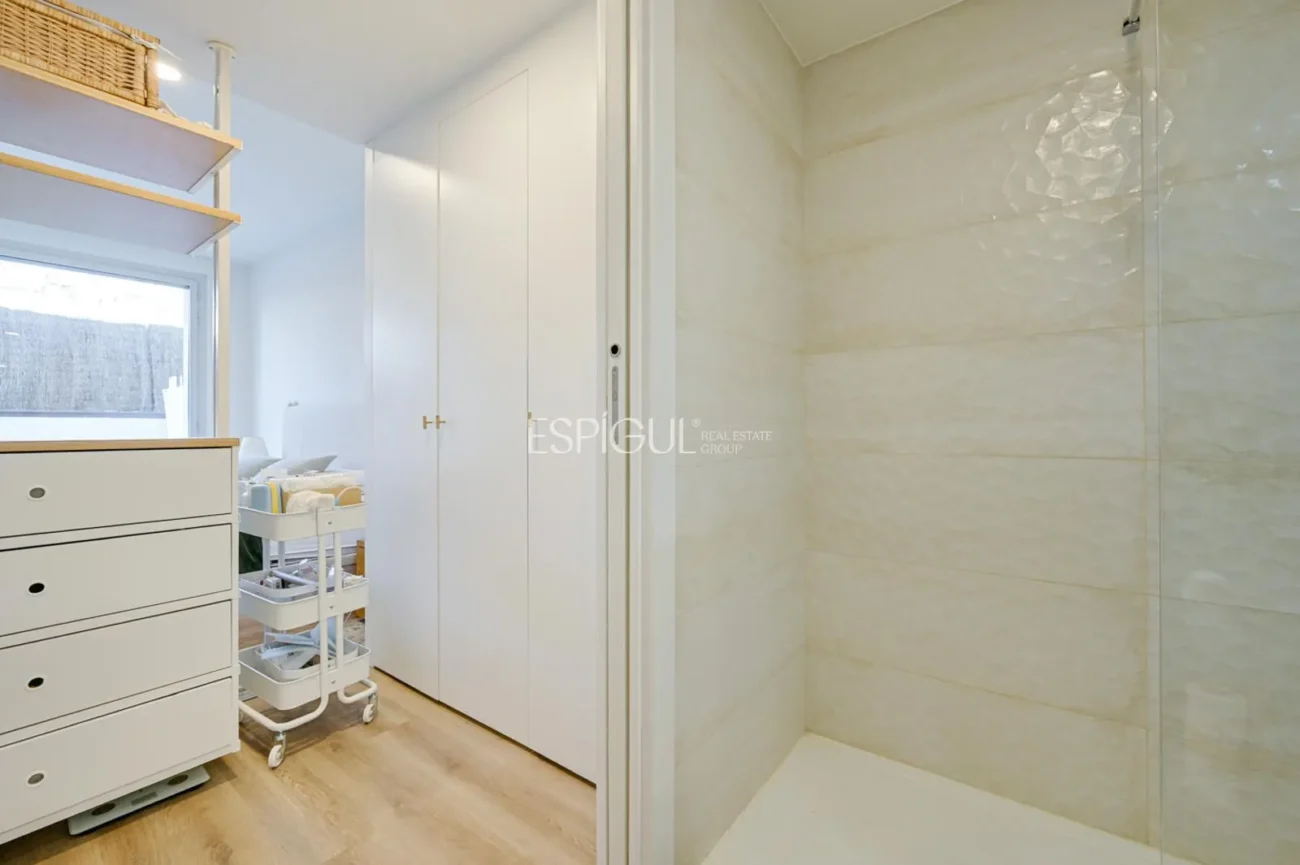 Прекрасная квартира в новостройке недалеко от моря в Эль-Масноу