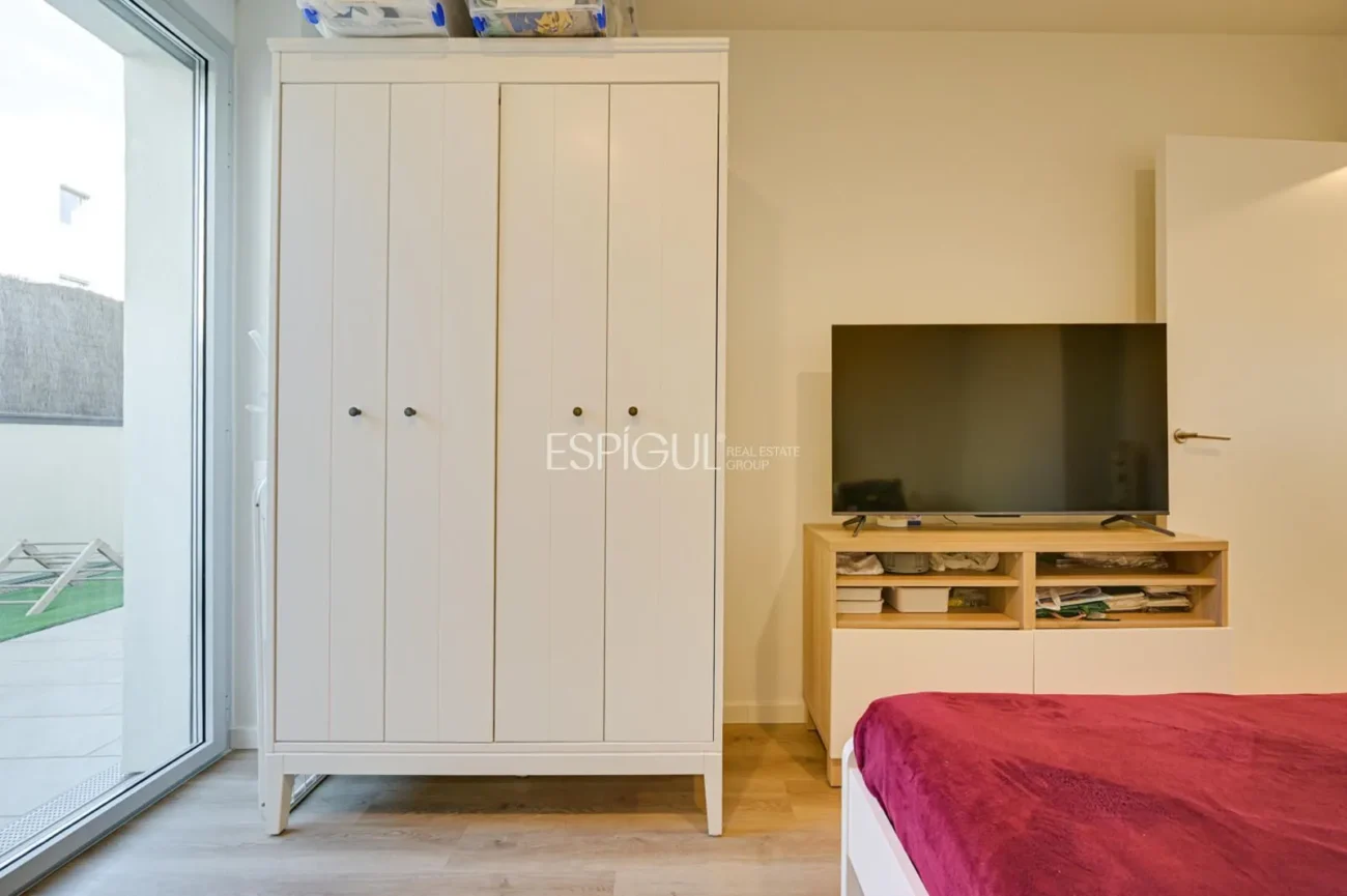 Прекрасная квартира в новостройке недалеко от моря в Эль-Масноу