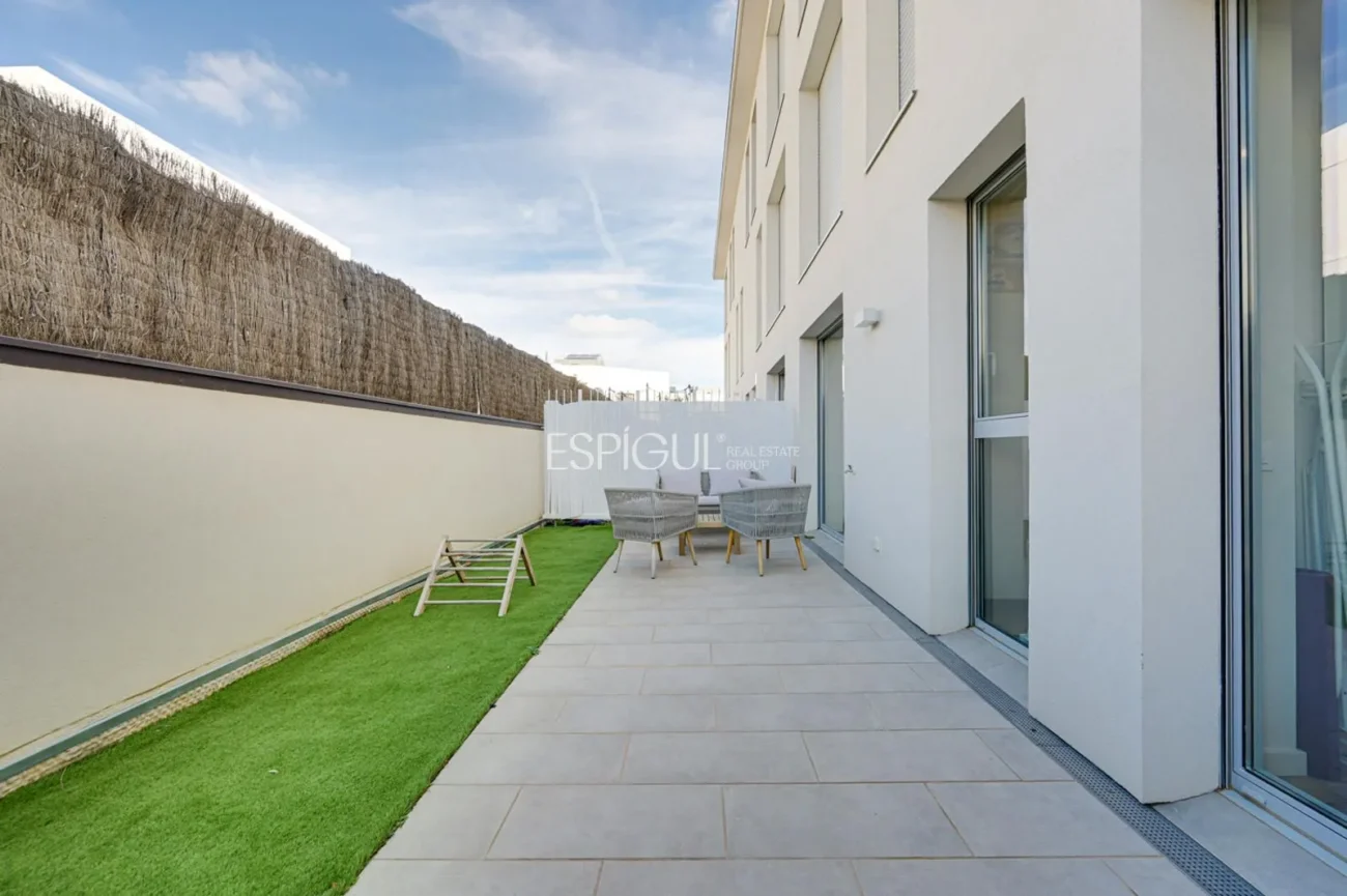 Прекрасная квартира в новостройке недалеко от моря в Эль-Масноу