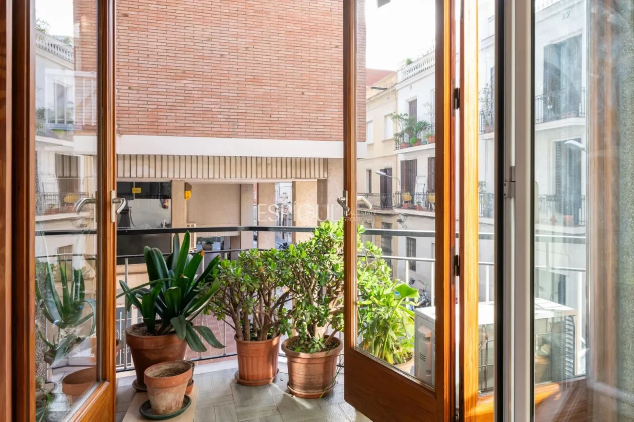 Appartement spacieux avec place de parking à Putxet (Sarrià-Sant Gervasi)