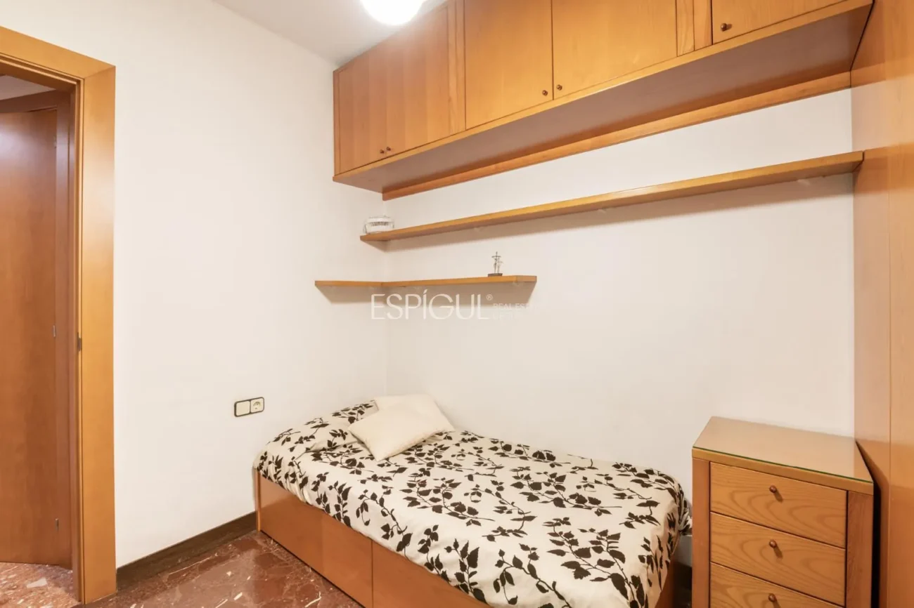 Appartement spacieux avec place de parking à Putxet (Sarrià-Sant Gervasi)