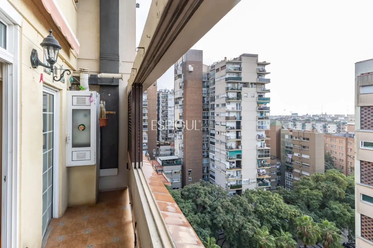 Duplex penthouse with double orientation and great potential