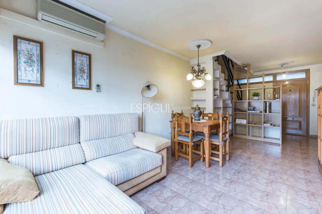 Duplex penthouse with double orientation and great potential