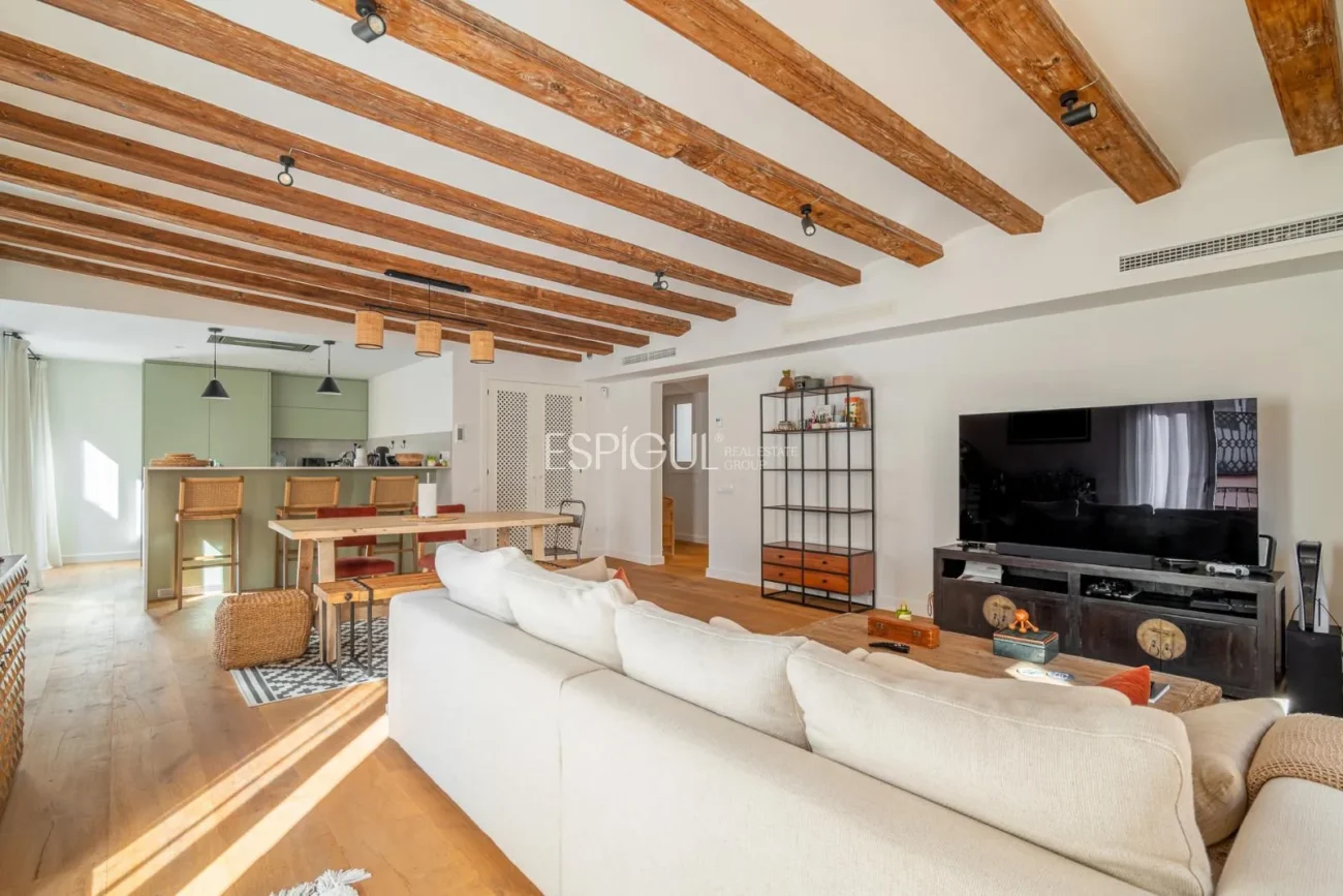 Penthouse exclusif avec terrasse privée dans le Born