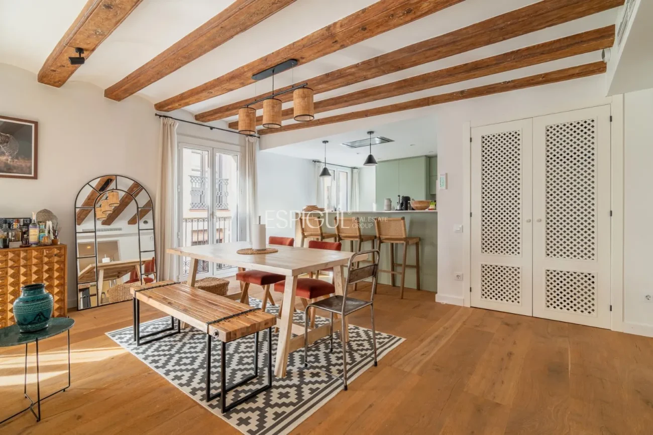 Penthouse exclusif avec terrasse privée dans le Born