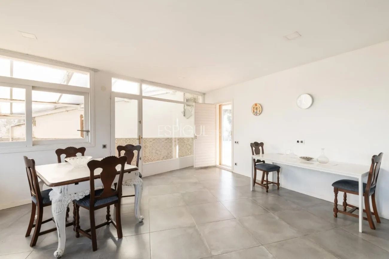 Joyau architectural avec vue imprenable à La Cornisa, Mataró