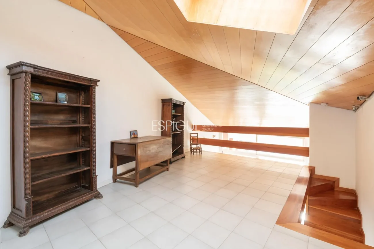 Joyau architectural avec vue imprenable à La Cornisa, Mataró