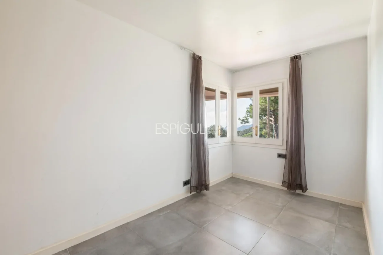 Joyau architectural avec vue imprenable à La Cornisa, Mataró