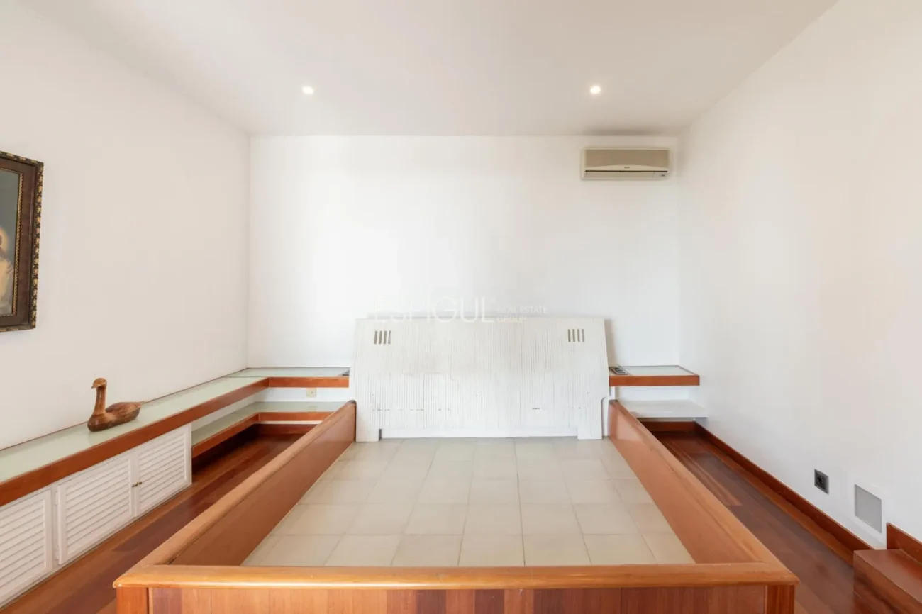 Joyau architectural avec vue imprenable à La Cornisa, Mataró