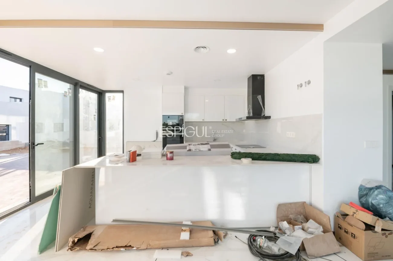 Casa independiente de obra nueva con espectaculares vistas al mar en Montgat