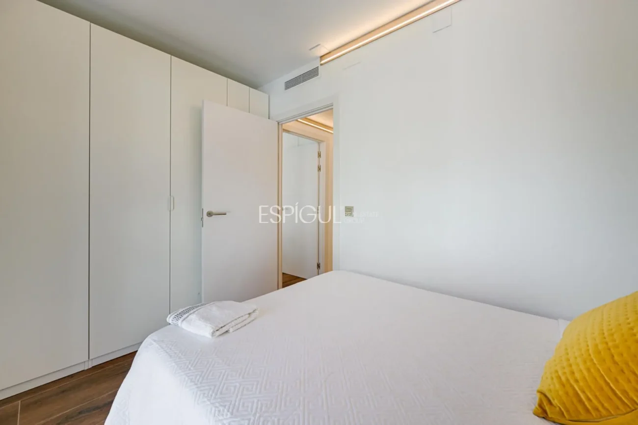 Fully exterior terraced house with 5 bedrooms and sea views in Montgat