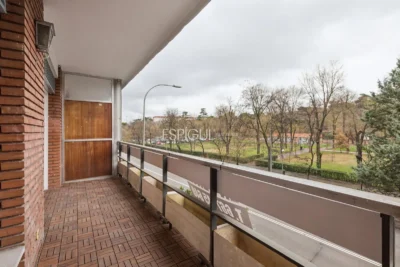 Espectacular piso reformado en Arguelles con terraza