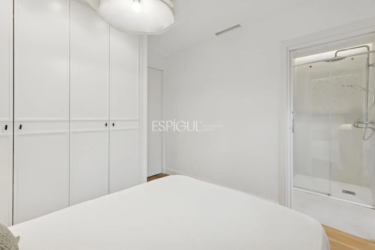 Espectacular piso reformado en Arguelles con terraza