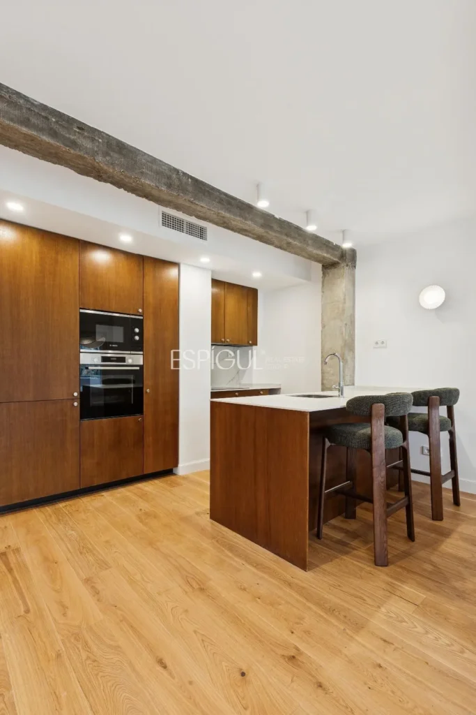 Espectacular piso reformado en Arguelles con terraza