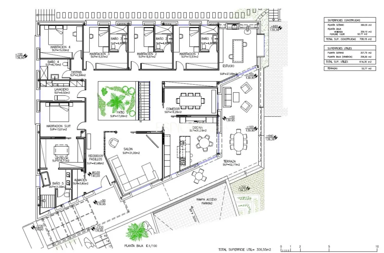 Exclusive property with garden, pool, and private paddle court in the center of Alella