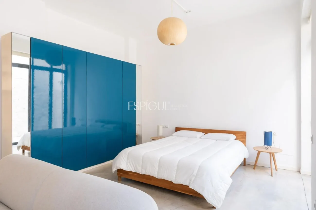 Loft with terrace and high profitability in Poble-sec