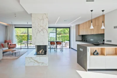 Великолепный отдельно стоящий дом с видом на море и частным бассейном в Монгате