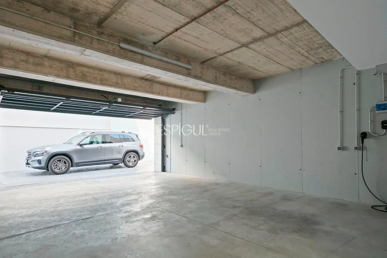 Великолепный отдельно стоящий дом с видом на море и частным бассейном в Монгате