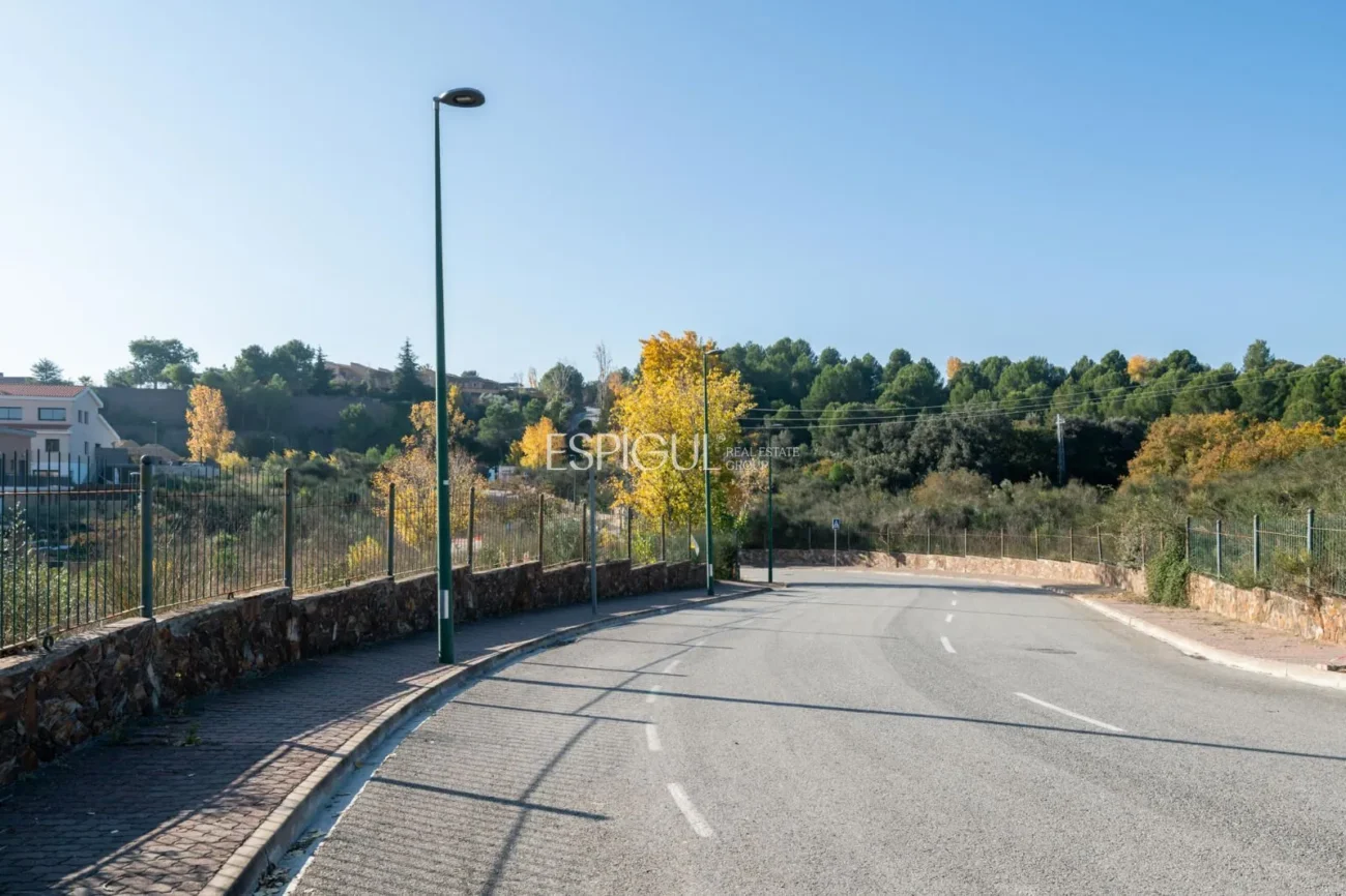 Plot for sale in Golf Masia Bach