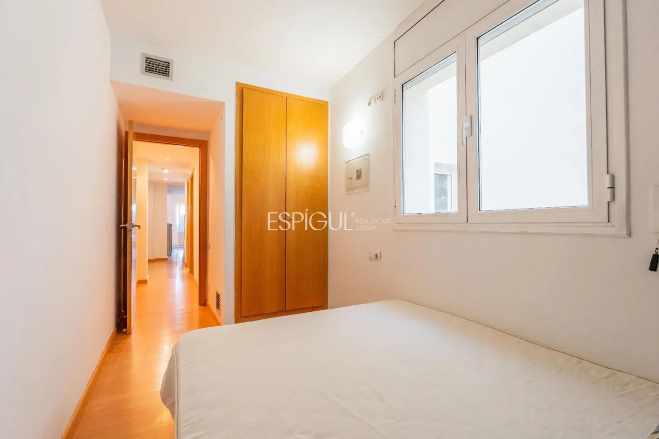 Piso de dos habitaciones en venta zona Migdia