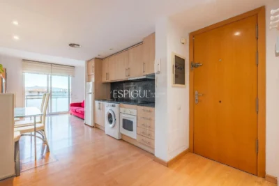 Piso de dos habitaciones en venta zona Migdia
