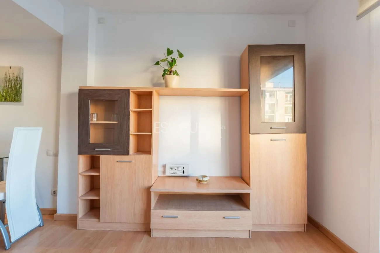 Piso de dos habitaciones en venta zona Migdia